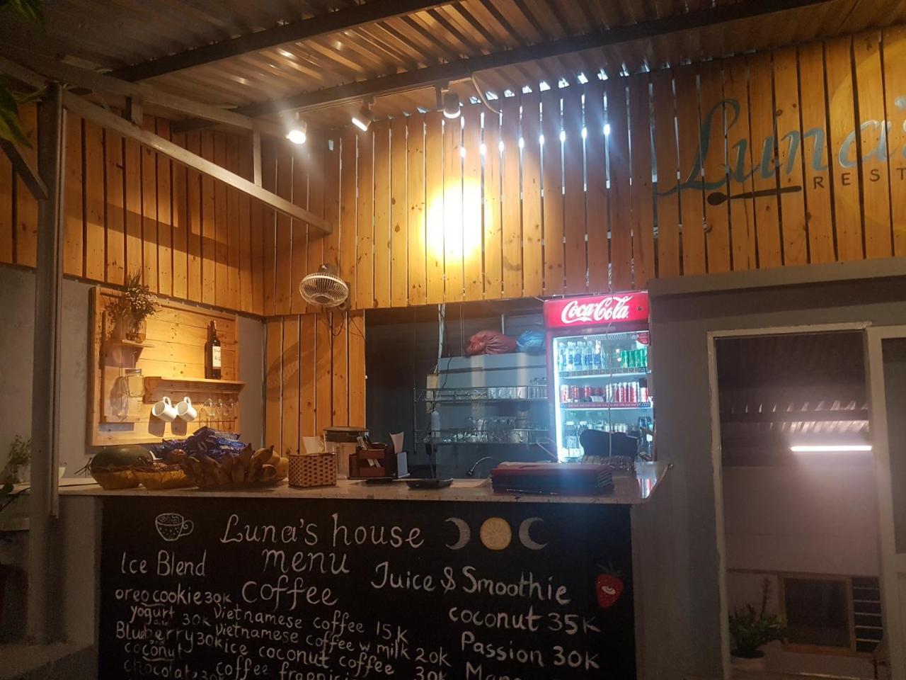 Luna'S House Hostel Chan Chau Exteriör bild